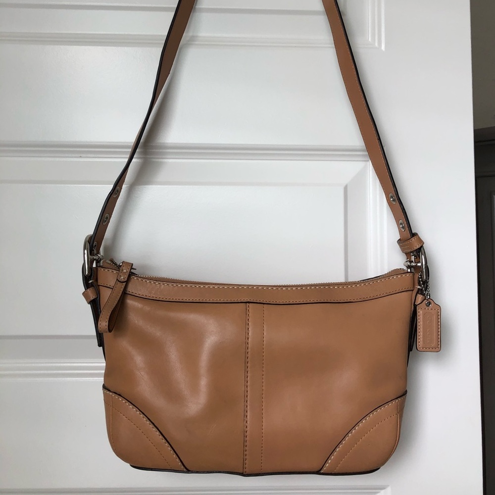 NWOT Coach Leather Purse